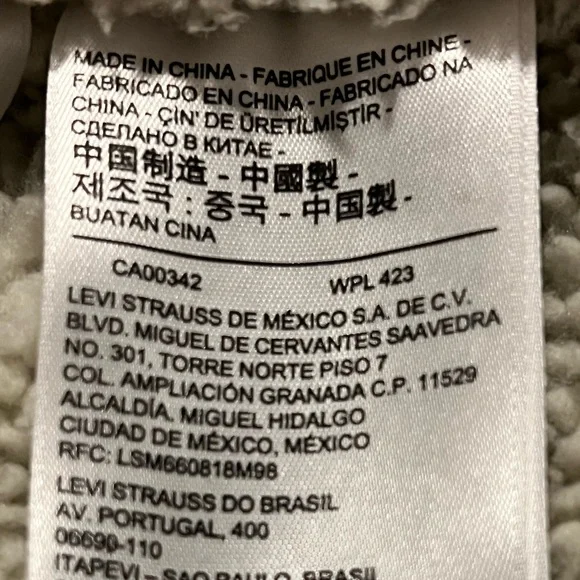 Levi’s Sherpa Trucker Distressed Wash Denim Jacket M - Picture 14 of 16